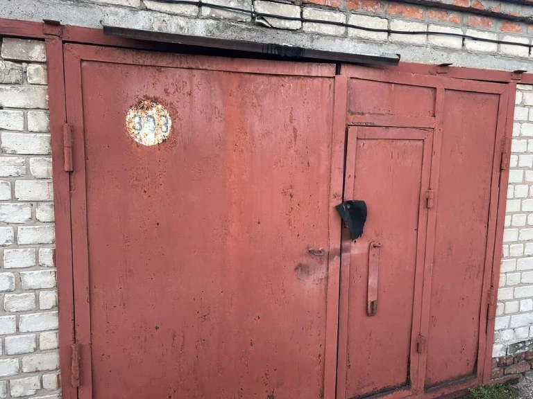 Продам гараж В 20 АК