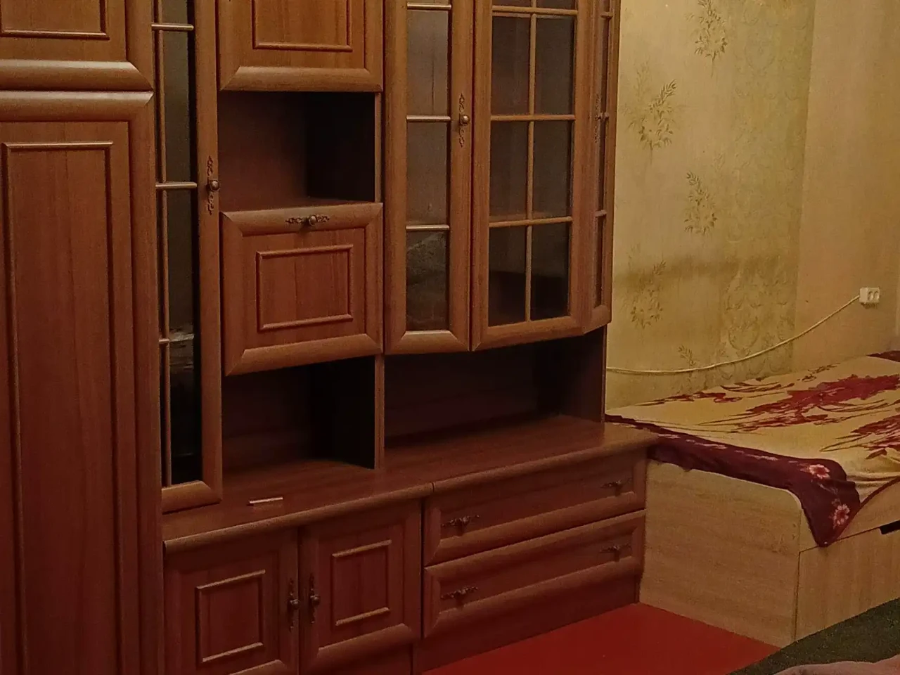 Rent 4-room apartment 84.3 m² on the 5th floor.