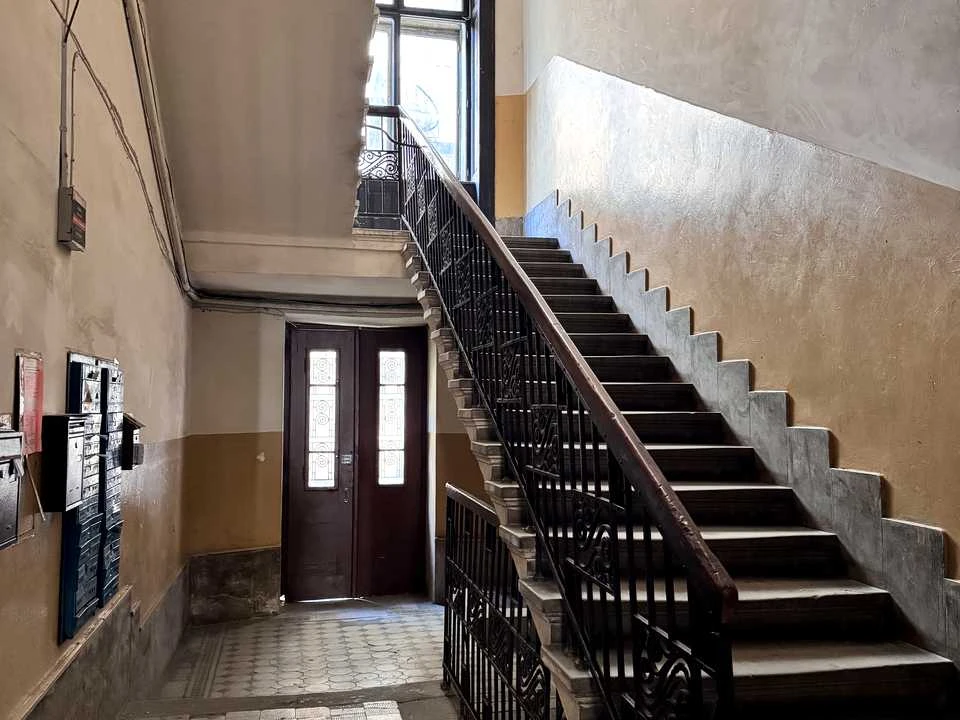 Apartment. Pavlo Kovzhuna Street, Lviv