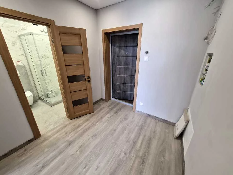 Apartment. Львів, Залізнична вул.
