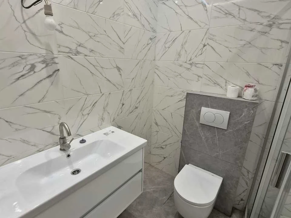 Apartment. Львів, Залізнична вул.