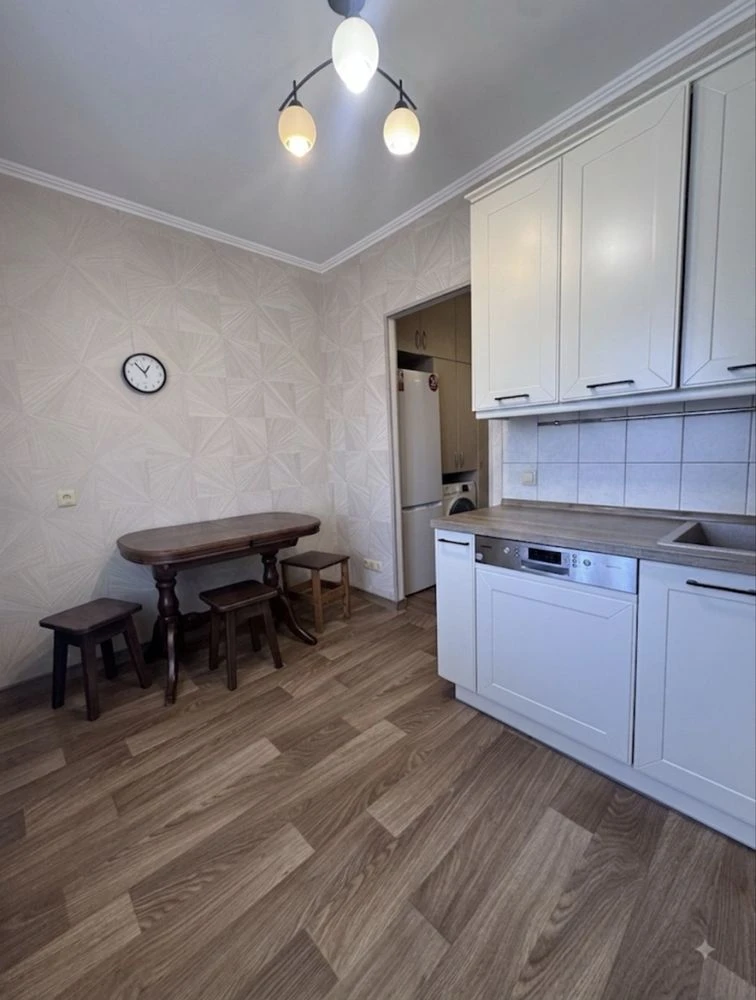 Продается 2-комнатная квартира в метро Харьковская
