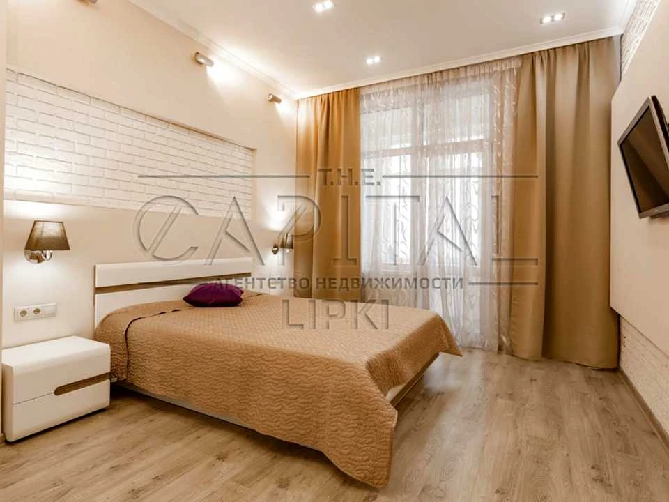 Apartment. Kyiv, Andriy Verkholyda Street.