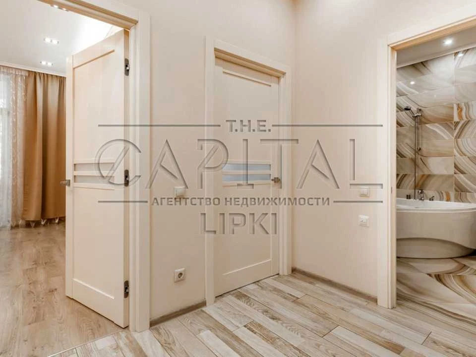 Apartment. Kyiv, Andriy Verkholyda Street.