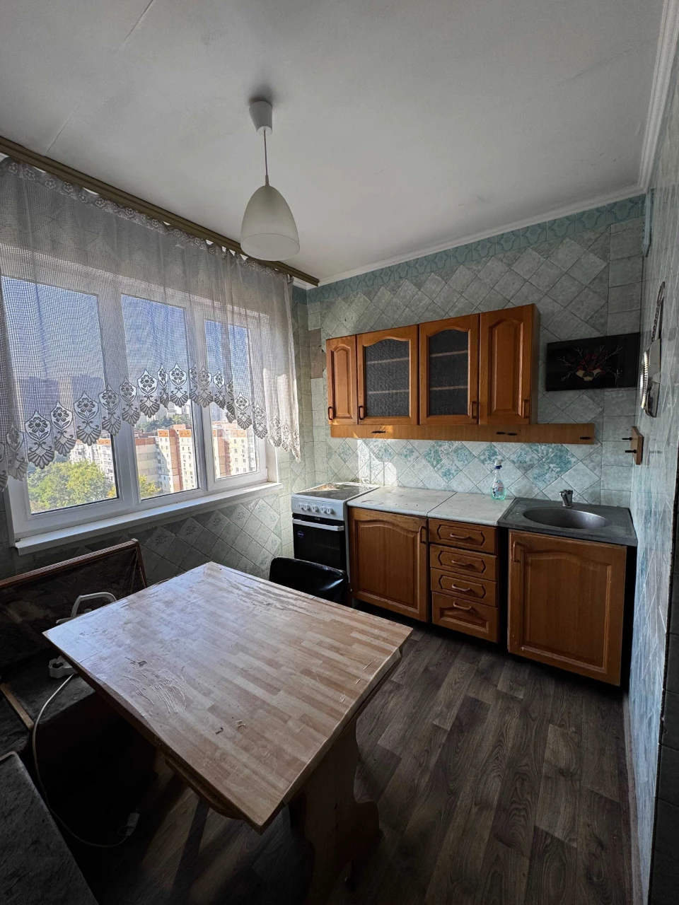 Sale of a two-bedroom apartment. European Union Avenue
