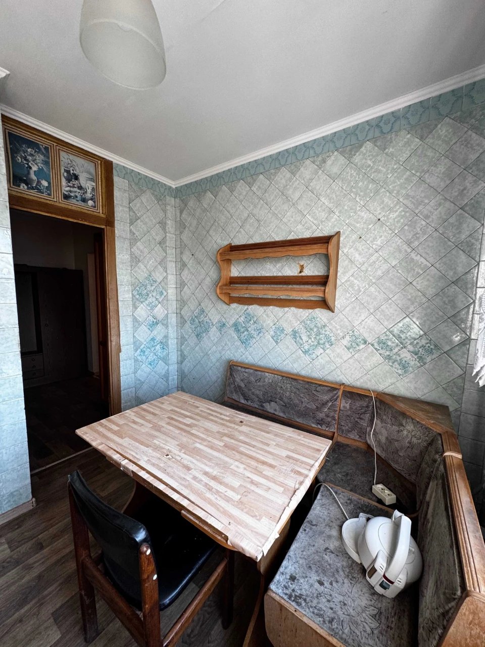Sale of a two-bedroom apartment. European Union Avenue