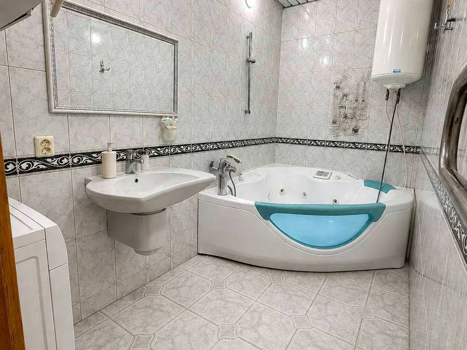 Apartment. Pisarevsky Street, Dnipro.