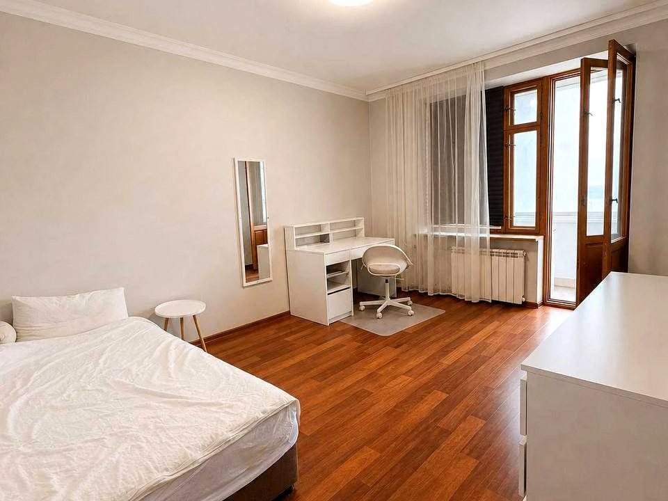 Apartment. Pisarevsky Street, Dnipro.