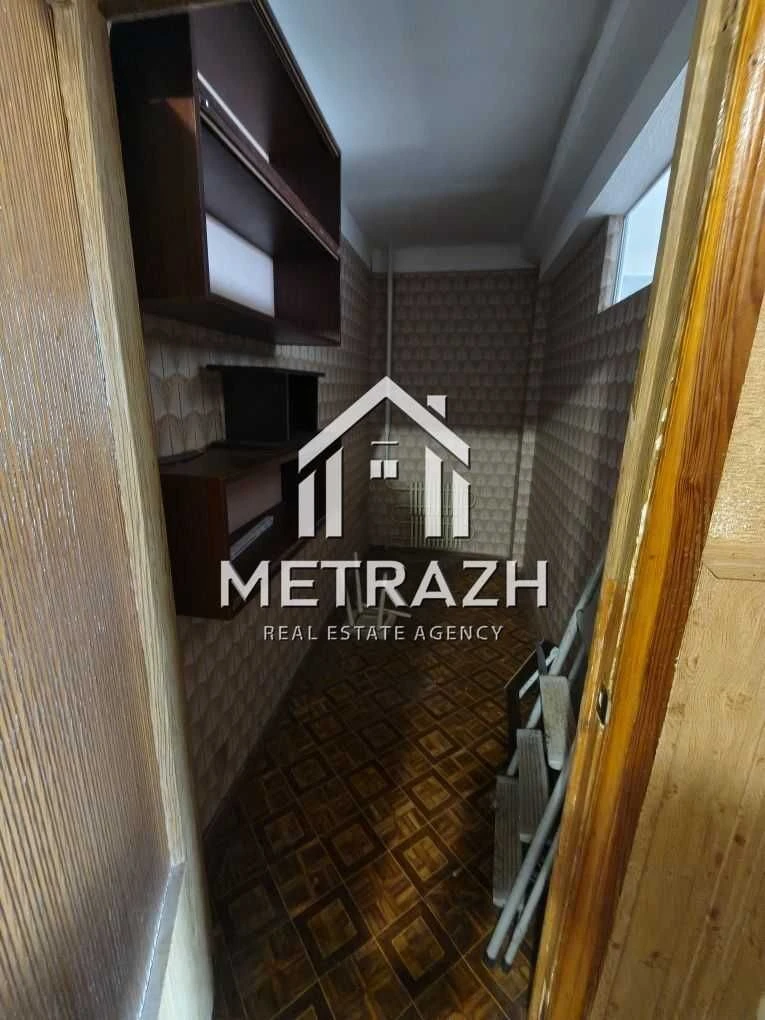 For Sale: 1-Bedroom Apartment in a Quiet Area, District Kommunalnyi