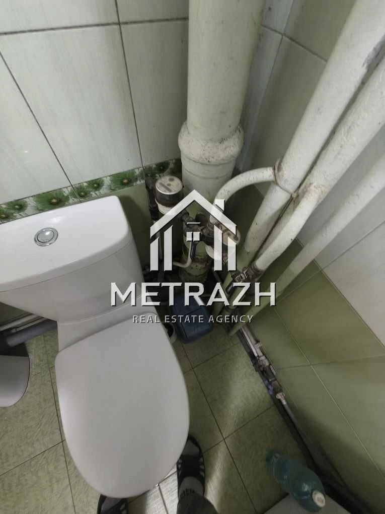 For Sale: 1-Bedroom Apartment in a Quiet Area, District Kommunalnyi