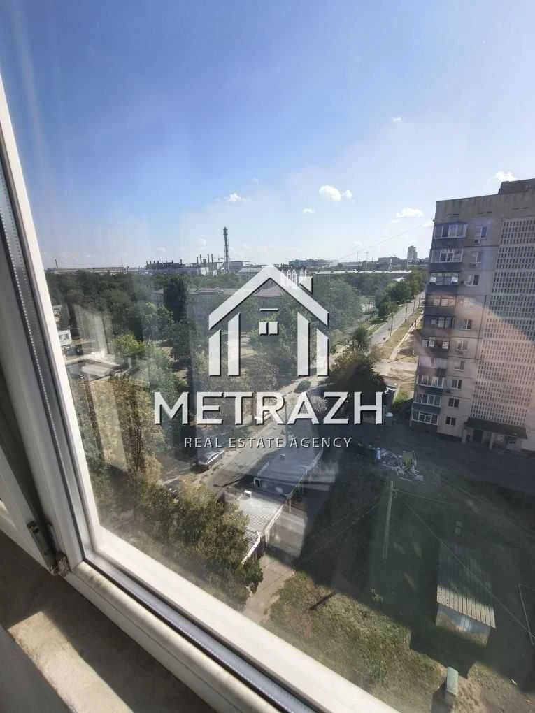For Sale: 1-Bedroom Apartment in a Quiet Area, District Kommunalnyi
