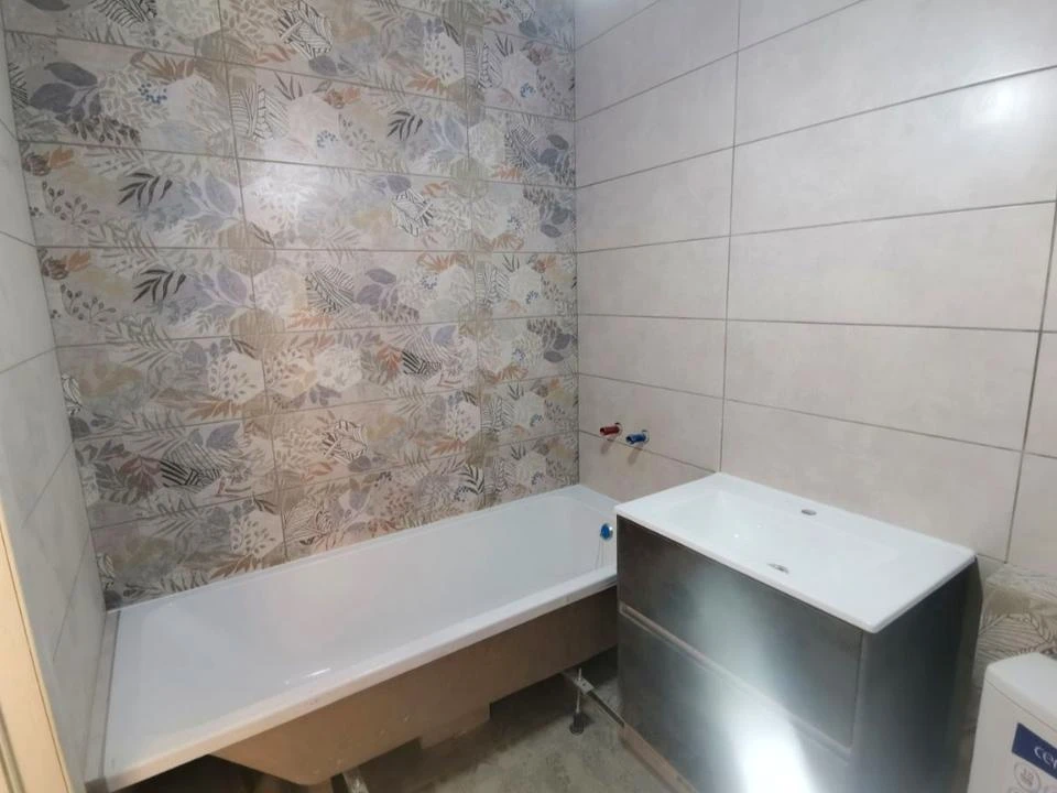 Apartment. Kharkiv, Myru St.