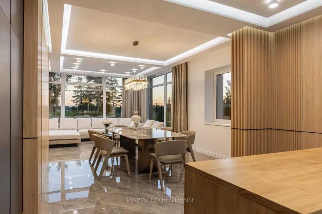 First Line in Dnipro! Private Beach! 320 sq m Premium Residence