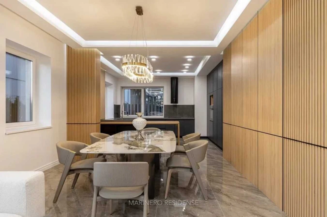 First Line in Dnipro! Private Beach! 320 sq m Premium Residence