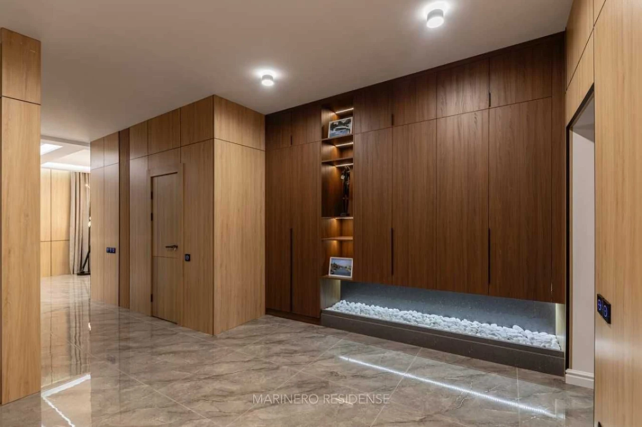 First Line in Dnipro! Private Beach! 320 sq m Premium Residence
