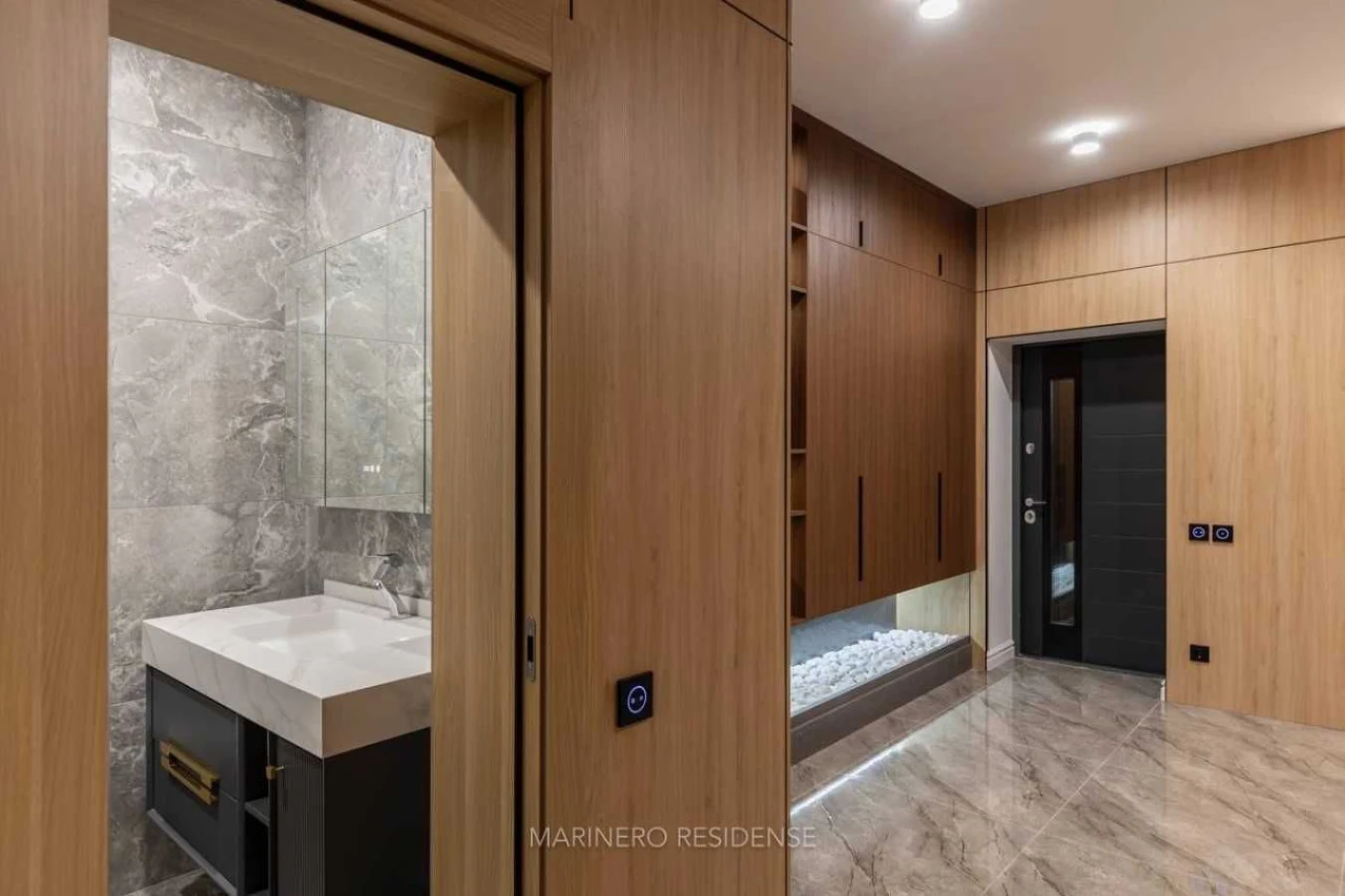 First Line in Dnipro! Private Beach! 320 sq m Premium Residence
