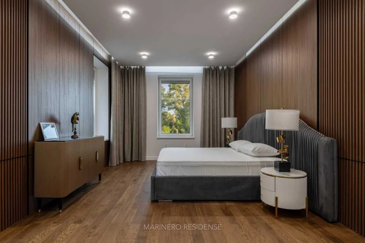First Line in Dnipro! Private Beach! 320 sq m Premium Residence