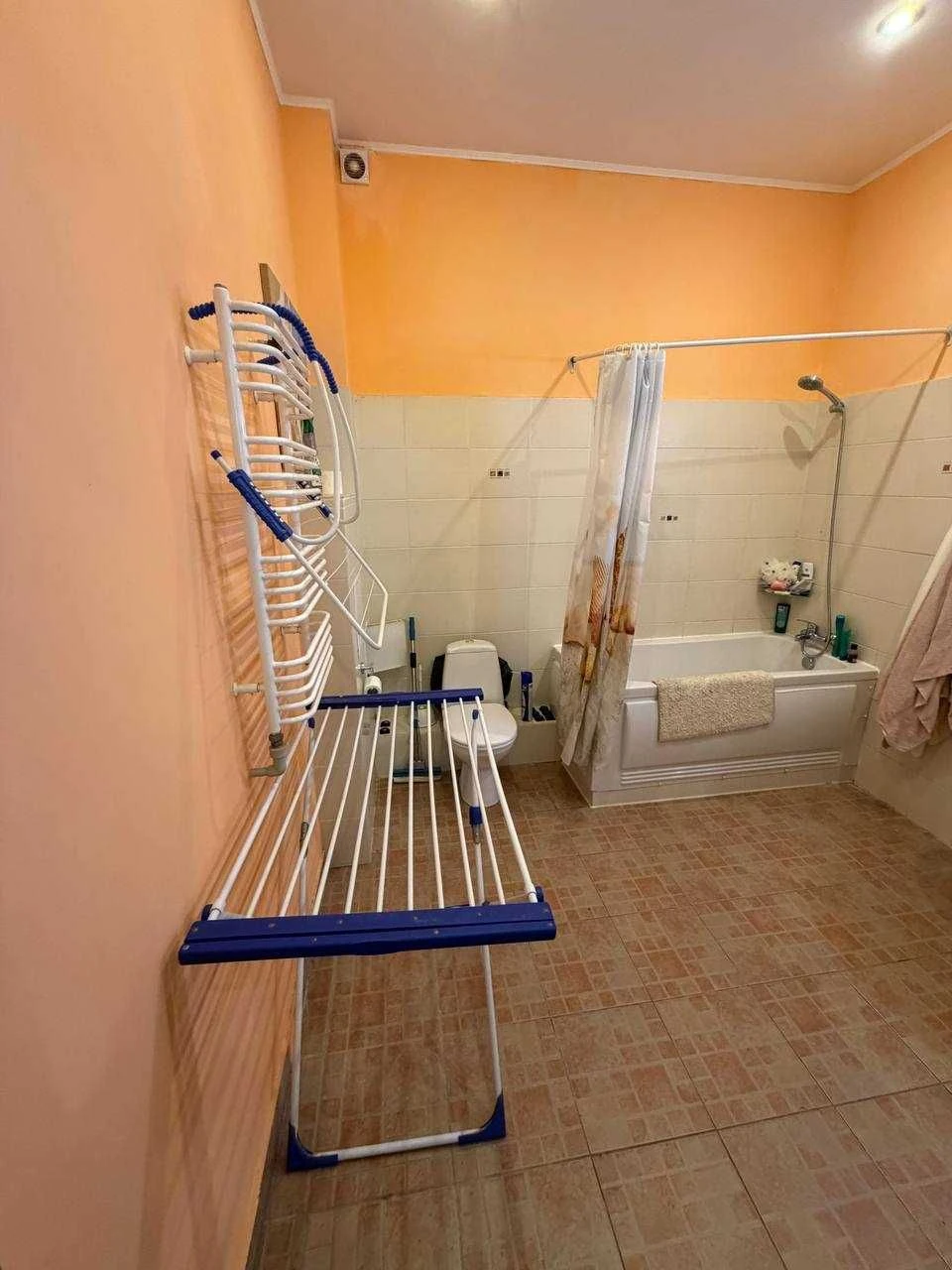 Продается 3-комнатная квартира в ЖК "Юрист" на ул. Академическая