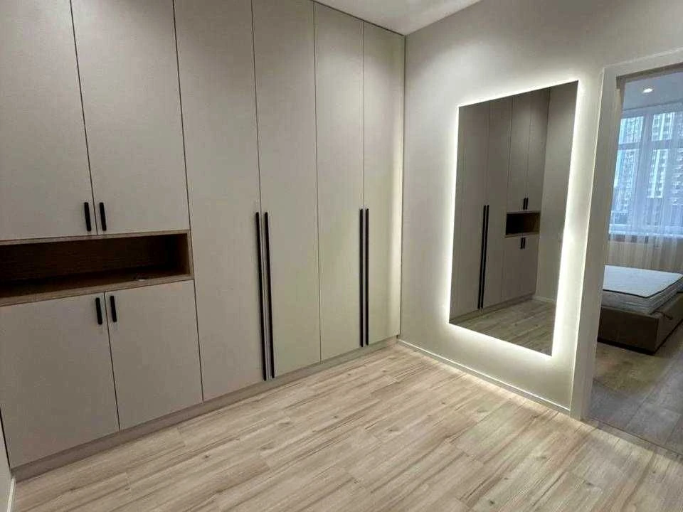 Apartment. Krasnova Street, Odessa
