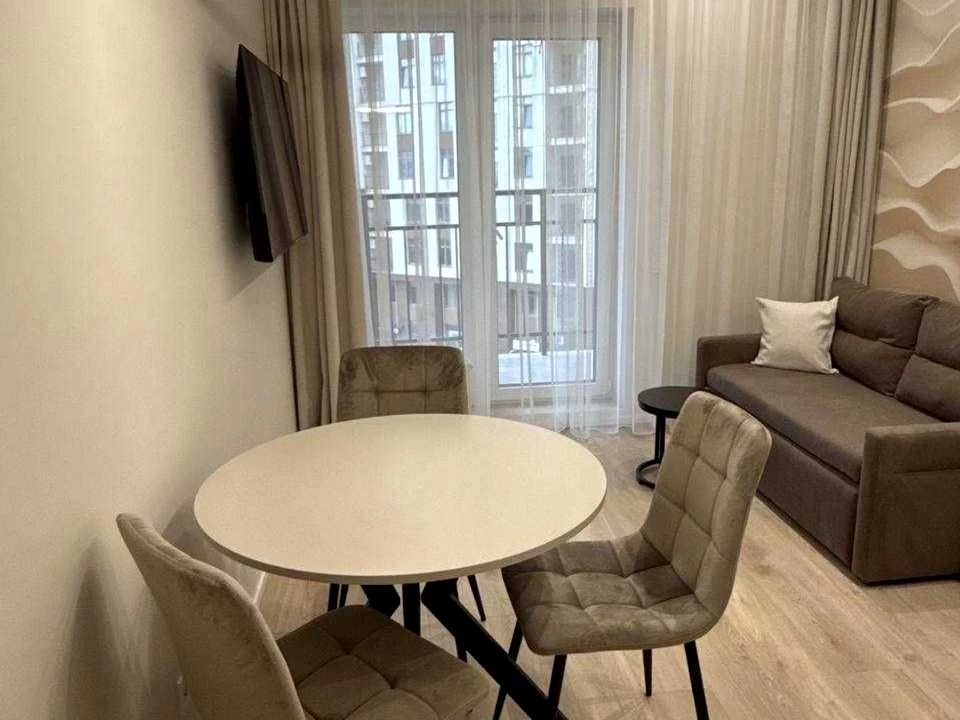 Apartment. Krasnova Street, Odessa