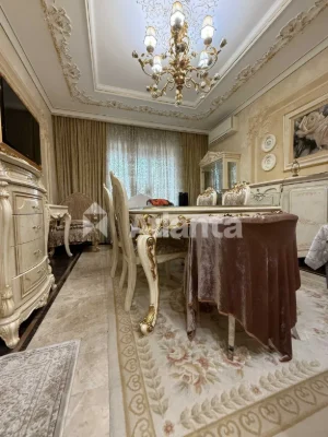 Luxury House! High-End Renovation. 5 Bedrooms. (400m2) State Property. Basement