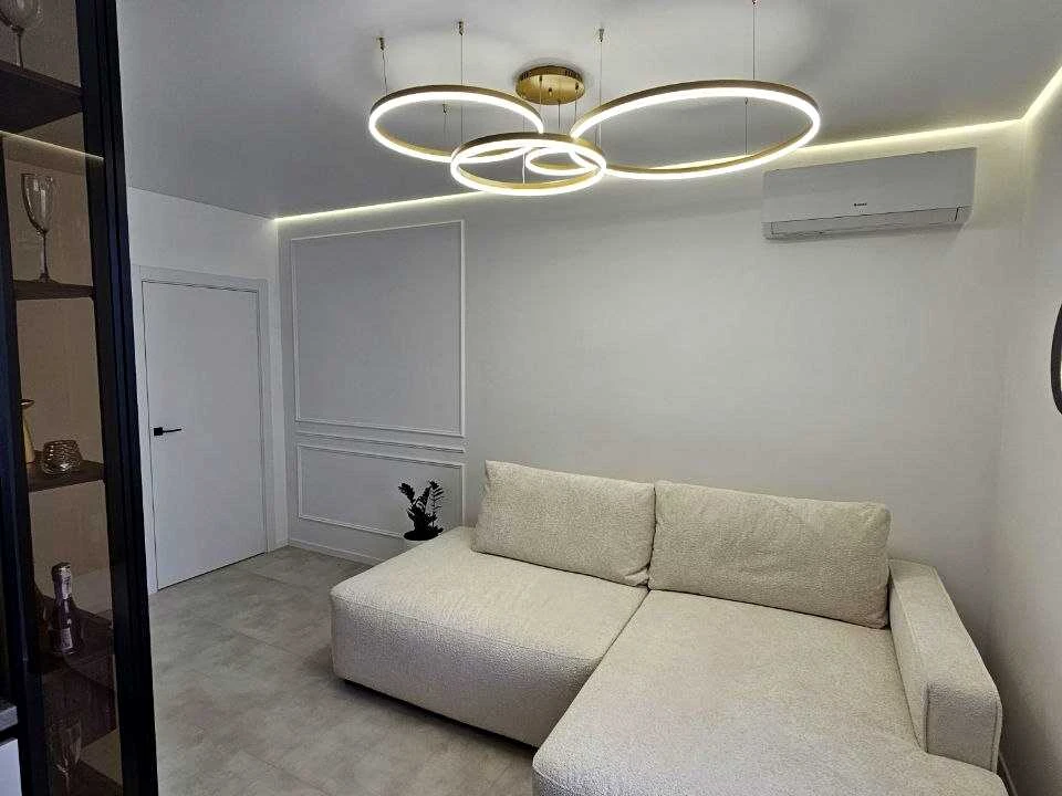 Apartment. Ivano-Frankivsk, Knıgynyn Street
