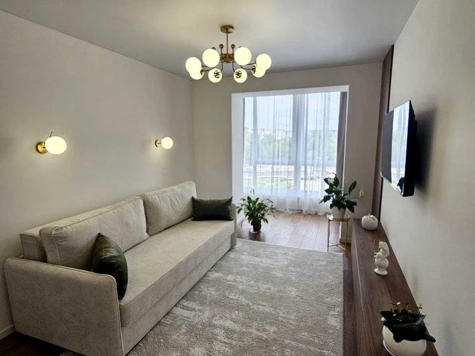 Apartment. Ivano-Frankivsk, Knıgynyn Street
