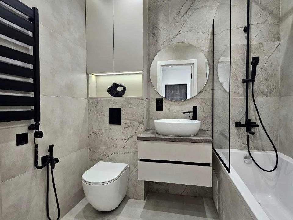 Apartment. Ivano-Frankivsk, Knıgynyn Street