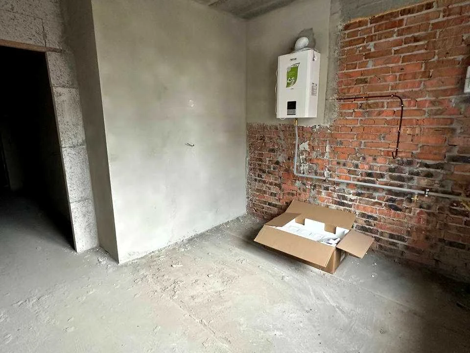 Apartment. Kamianets-Podil, Sichovyh Striltsiv Street.