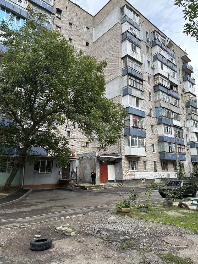 Продам 2-кімнатну квартиру в центрі міста