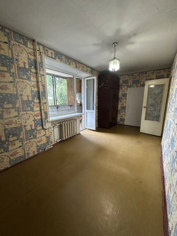Продам 2-кімнатну квартиру в центрі міста