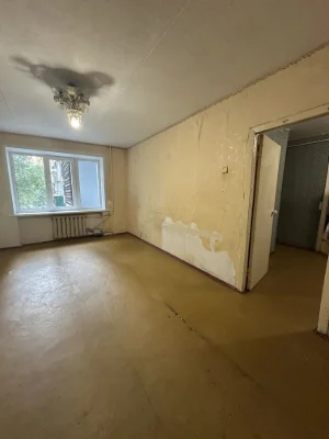 Продам 2-кімнатну квартиру в центрі міста