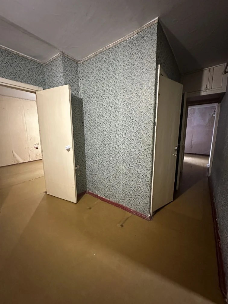 Продам 2-кімнатну квартиру в центрі міста