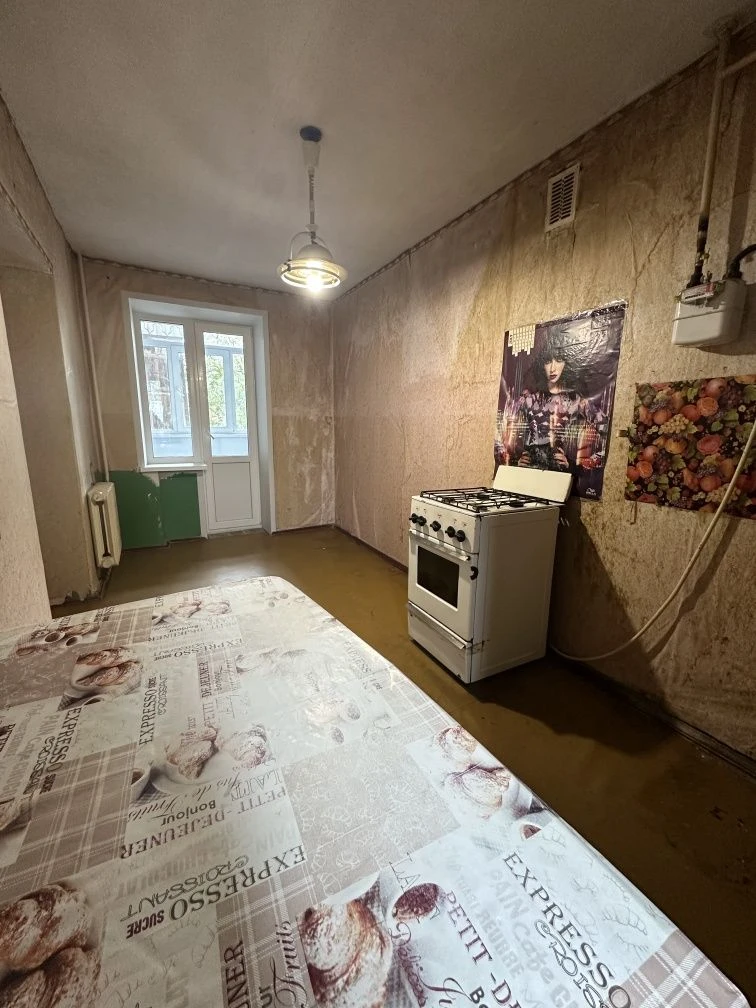 Продам 2-кімнатну квартиру в центрі міста