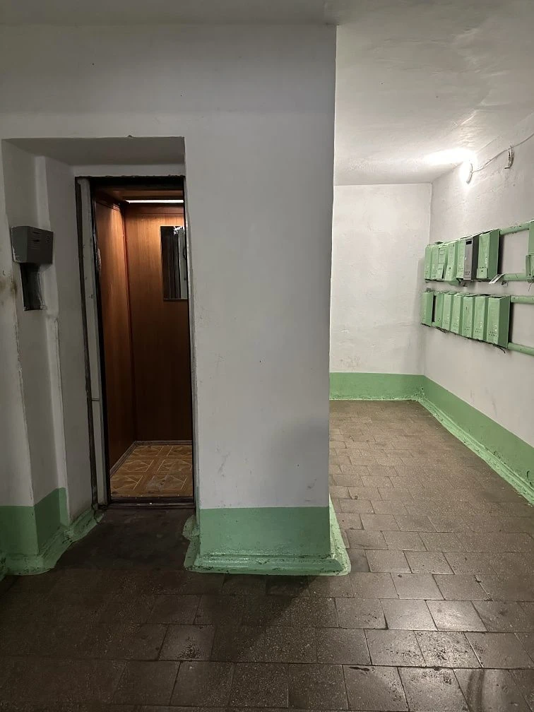 Продам 2-кімнатну квартиру в центрі міста