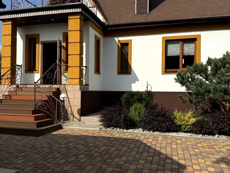 House. Chernihiv, Rakhmatulina