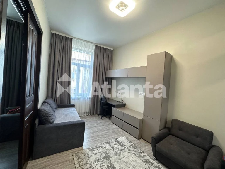 3 km apartment in the CITY CENTER