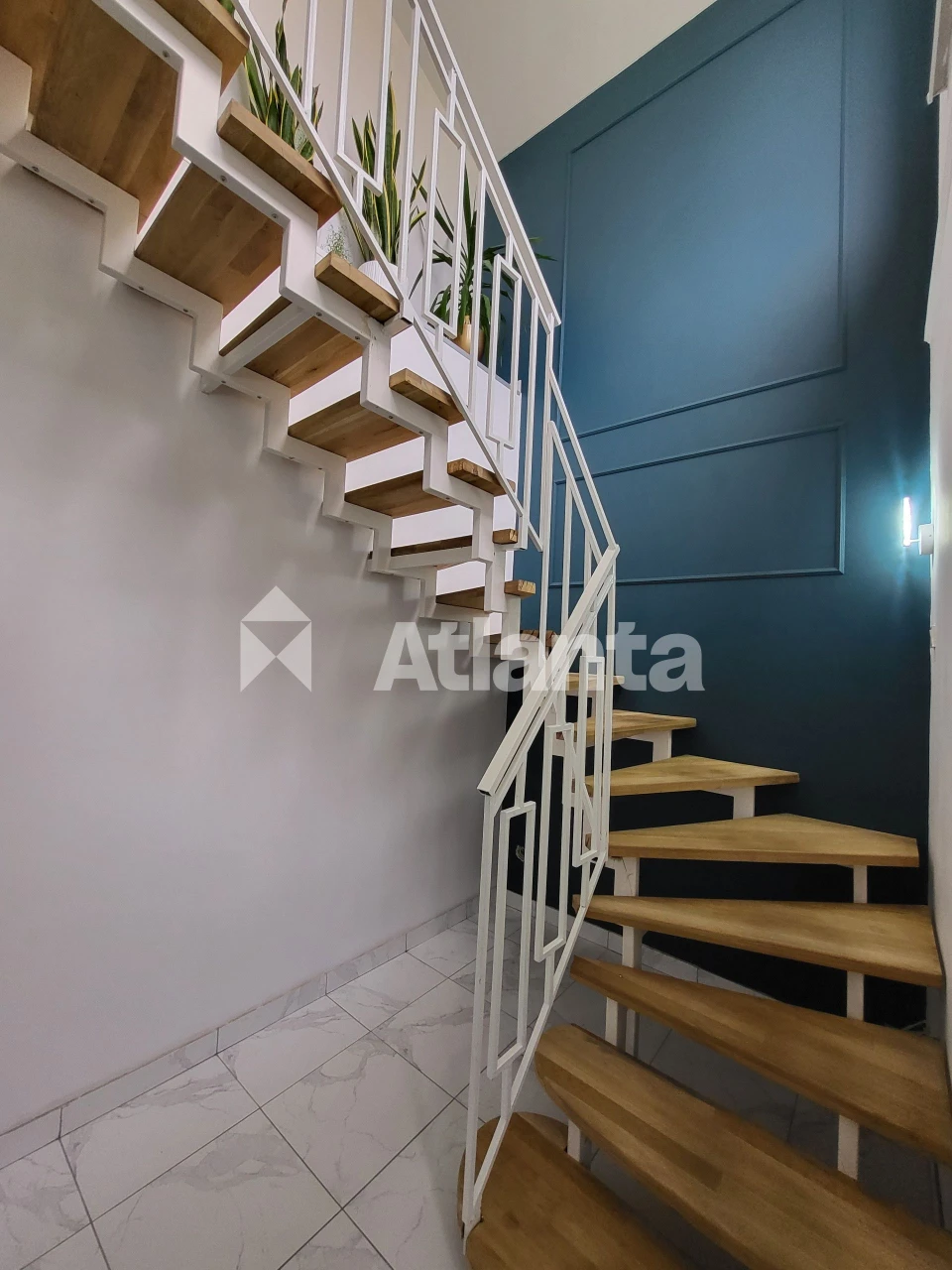 House from 2021 with modern renovation on Rosh.