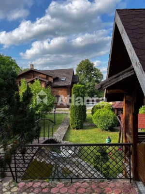 Cozy house in the Kemping area for sale.