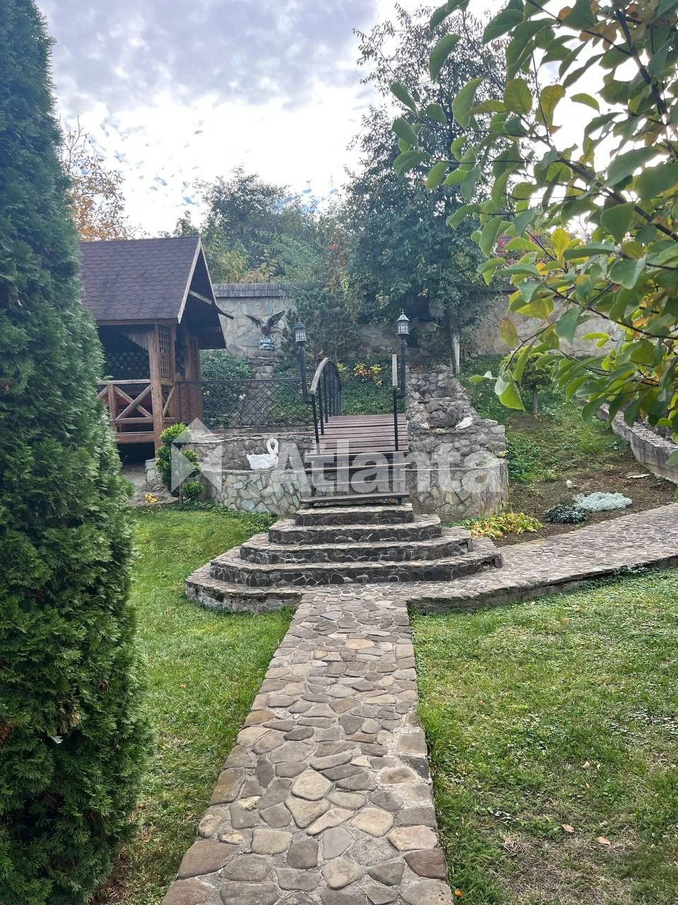 Cozy house in the Kemping area for sale.