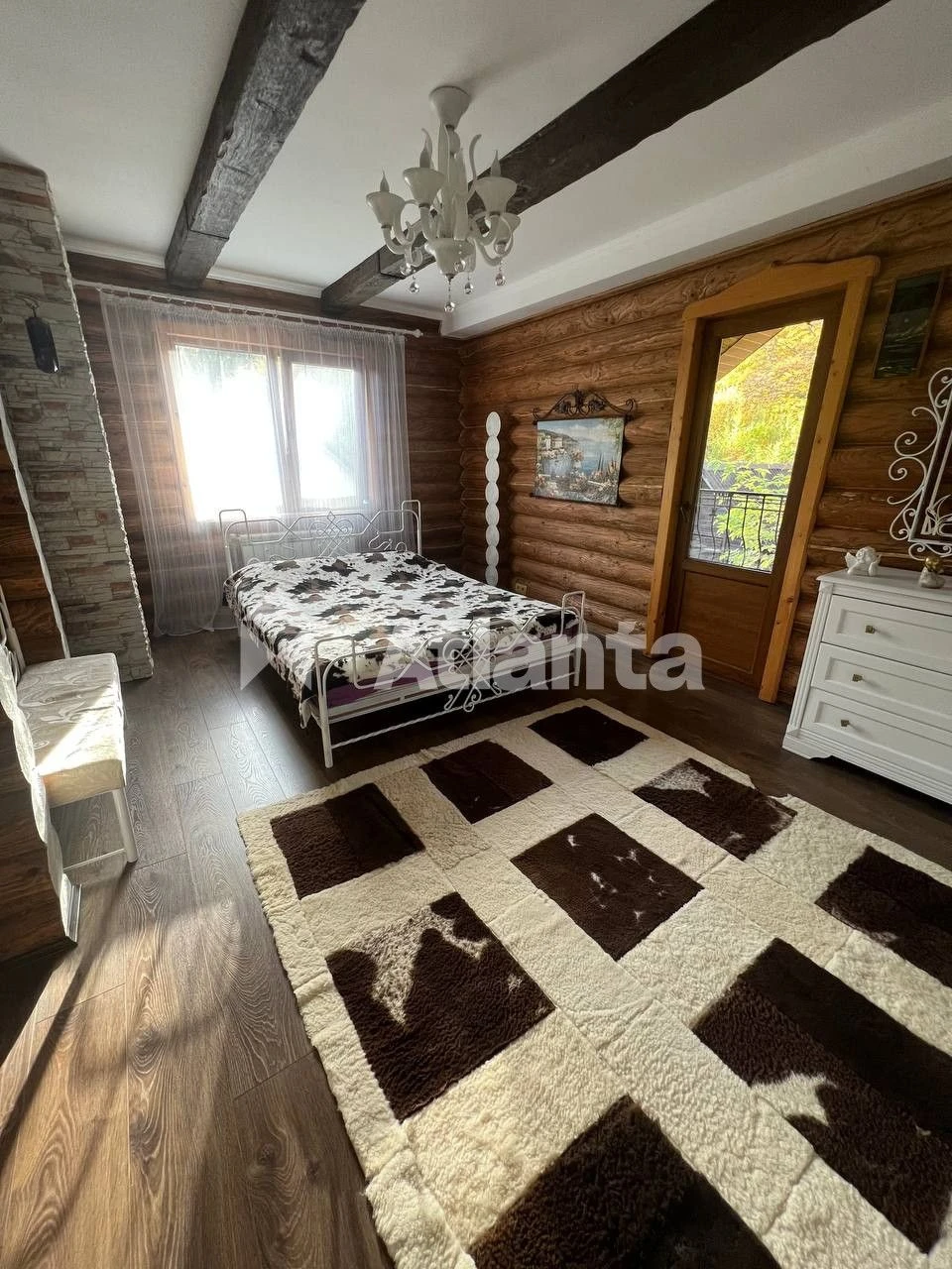 Cozy house in the Kemping area for sale.