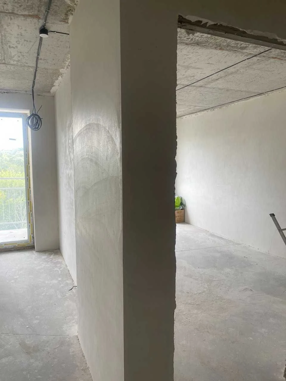 Holosiiv, Demianska - 5 min by car. Selling a 1-bedroom apartment