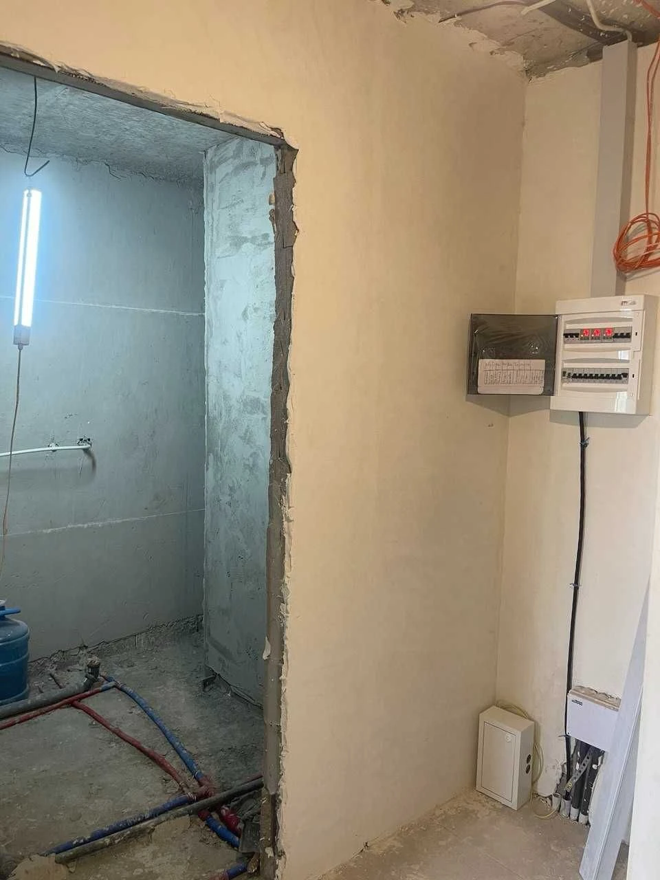 Holosiiv, Demianska - 5 min by car. Selling a 1-bedroom apartment