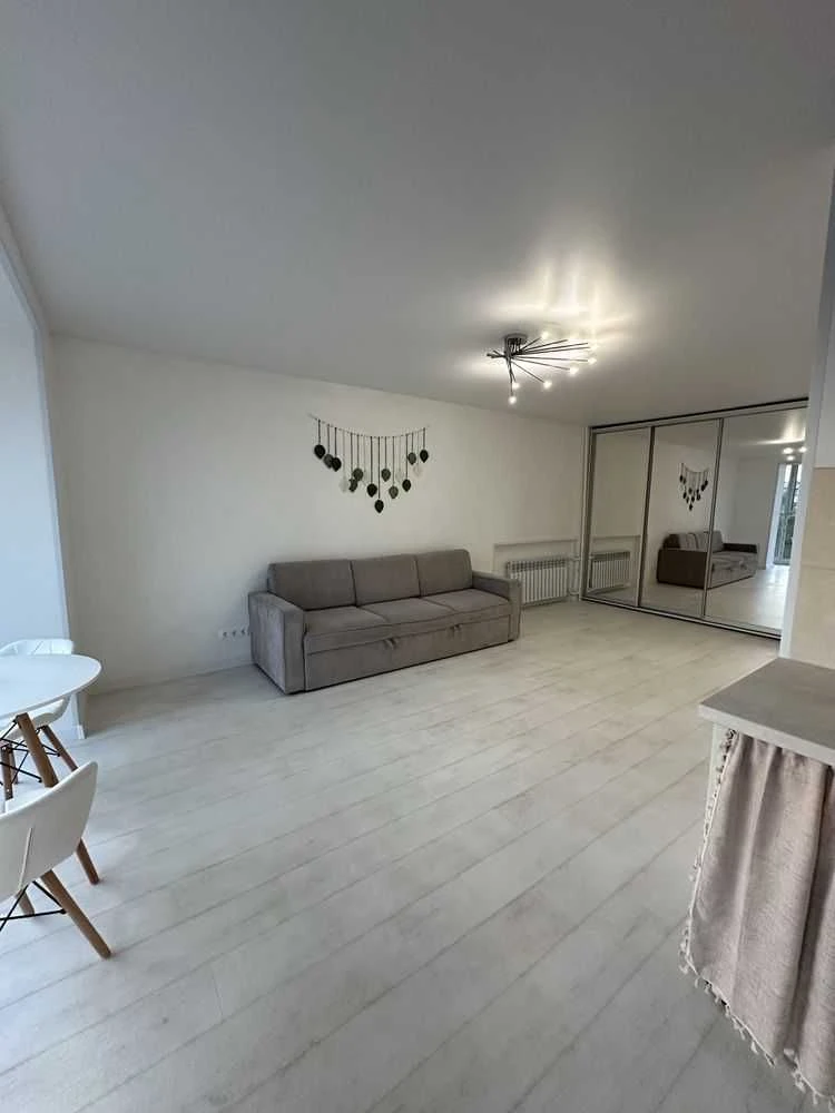 Stylish 1-bedroom apartment-studio for sale with panoramic view