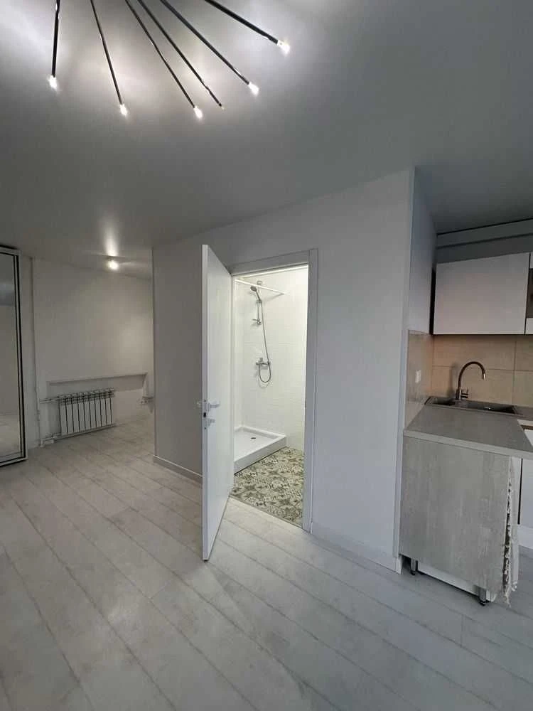 Stylish 1-bedroom apartment-studio for sale with panoramic view
