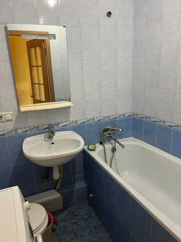 For Sale: 2-bedroom apartment near Studencheskaya Metro Station