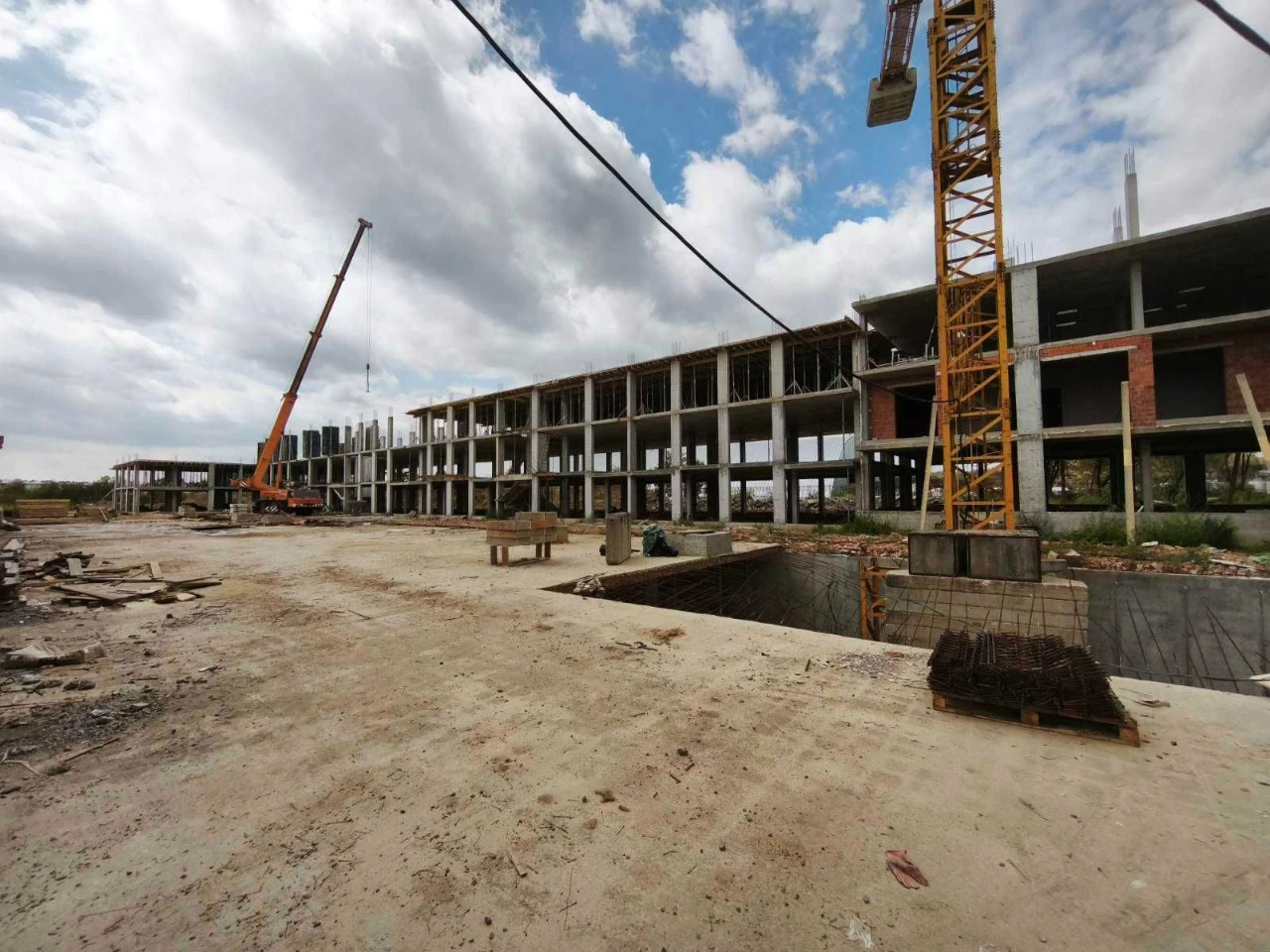One-Bedroom Apartment for Sale - Representative of the Developer
