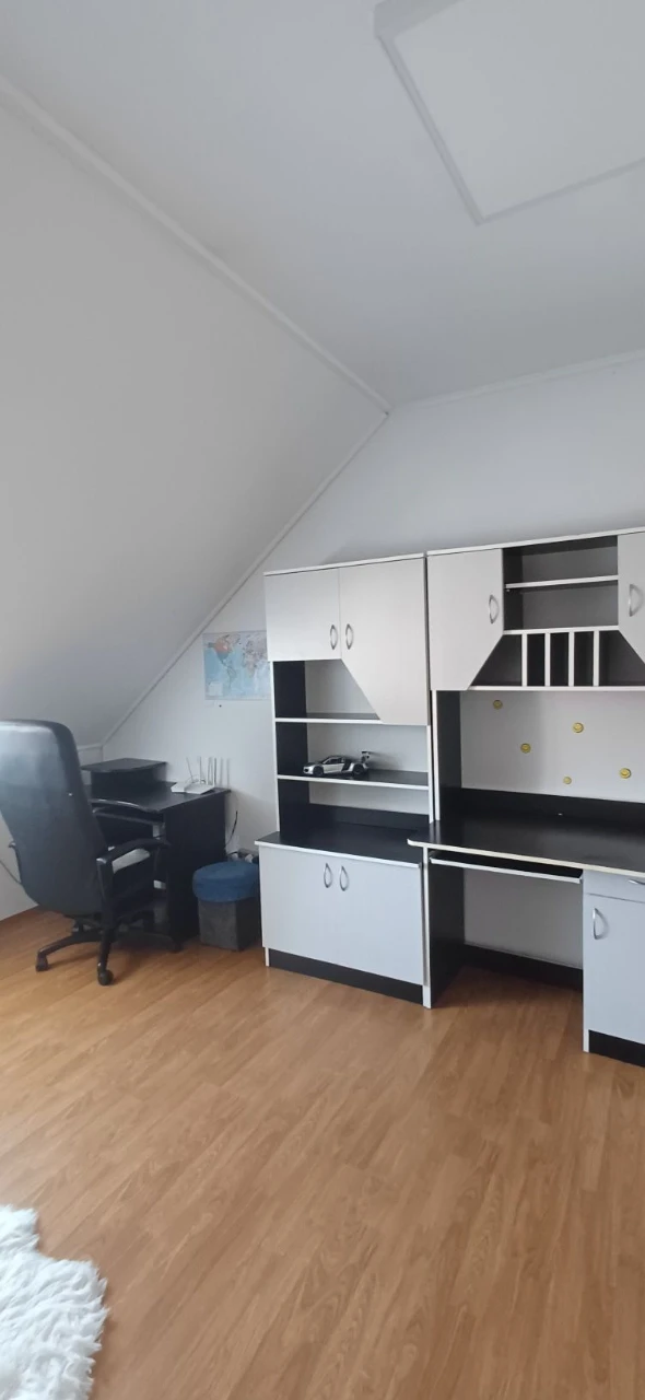 3 к.кв., 100 м.кв р-н Білочки