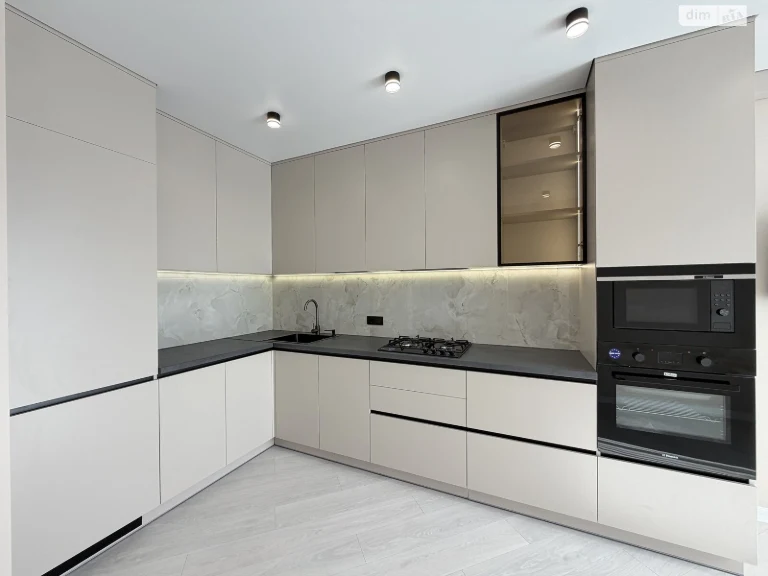 Apartment for Sale: Happy