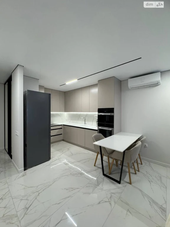 Long-Term Rental Apartment in Kulparkiv